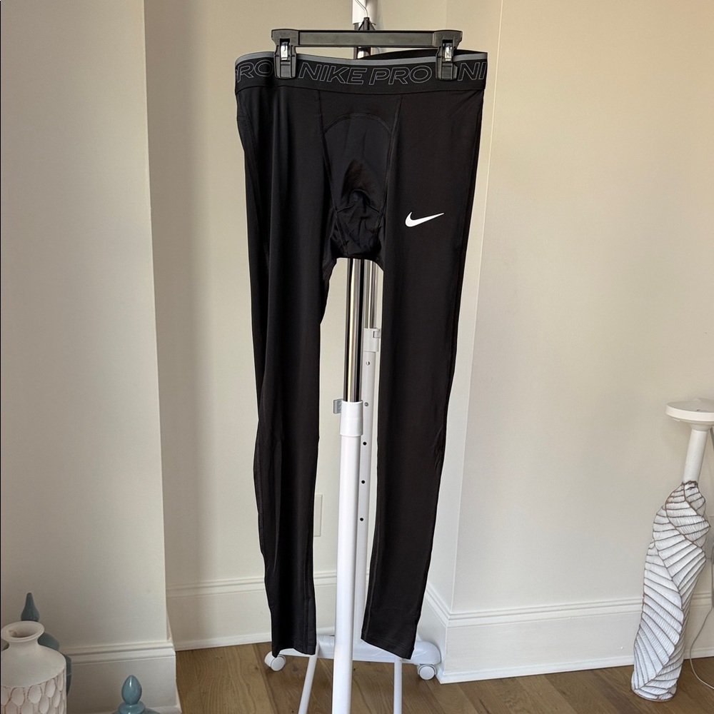 Nike Pro Black Leggings men’s medium
